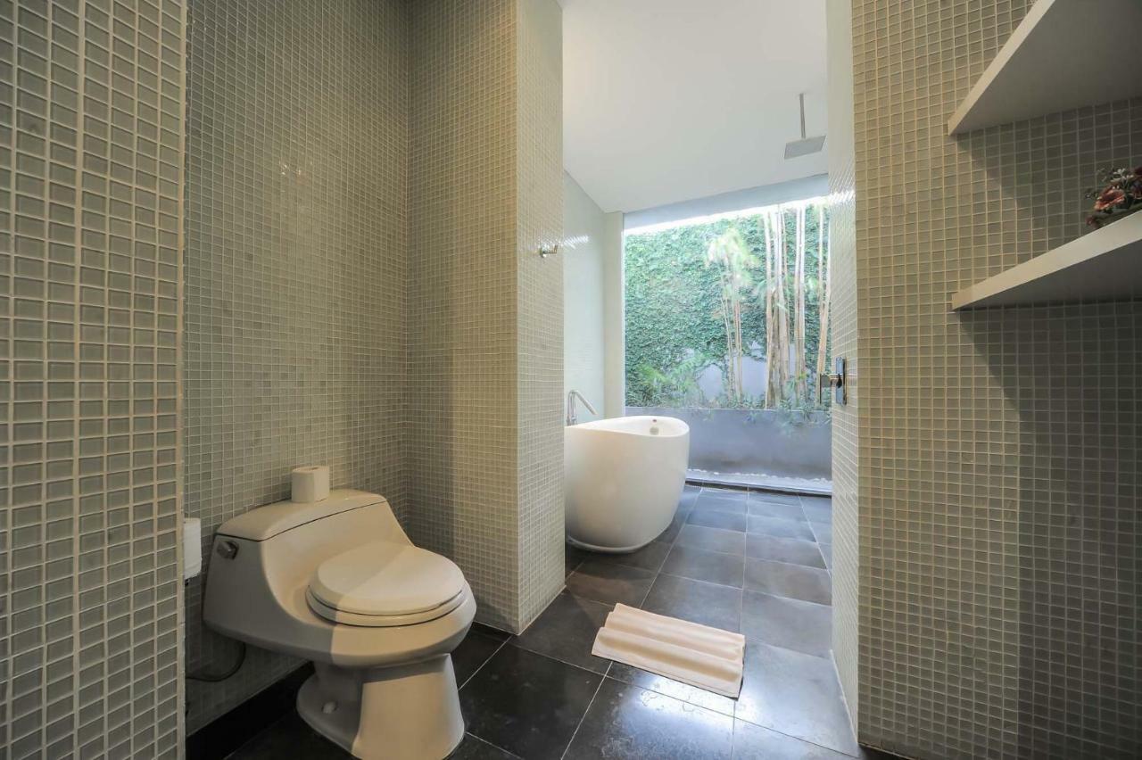 Casa Priya Petitenget Seminyak  Luaran gambar