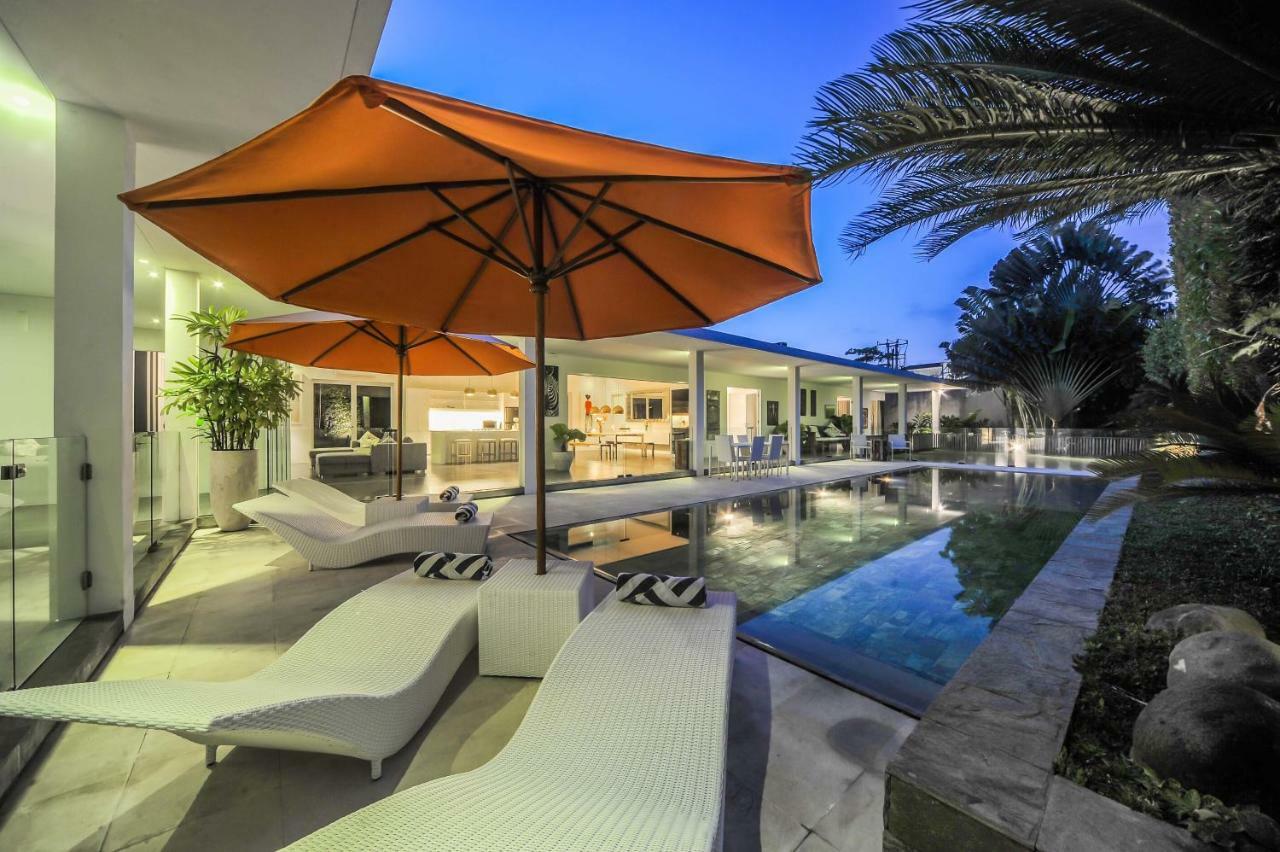 Casa Priya Petitenget Seminyak  Luaran gambar