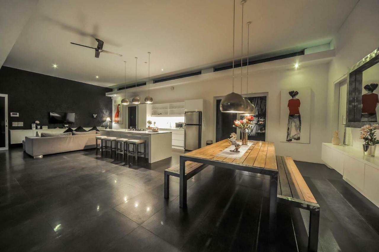 Casa Priya Petitenget Seminyak  Luaran gambar