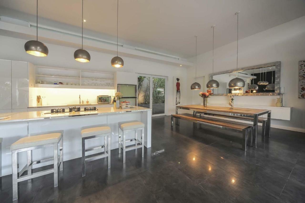 Casa Priya Petitenget Seminyak  Luaran gambar