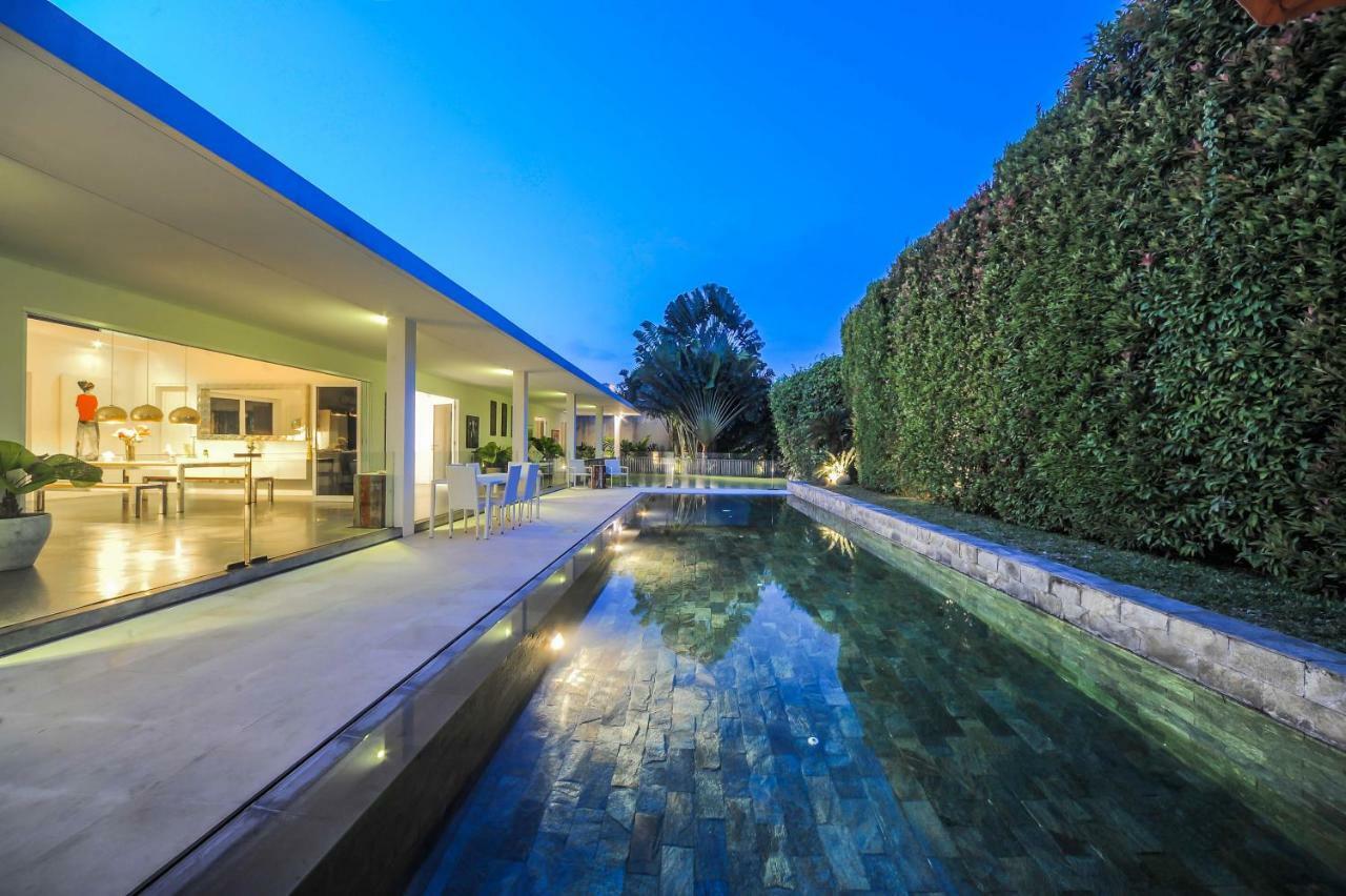 Casa Priya Petitenget Seminyak  Luaran gambar