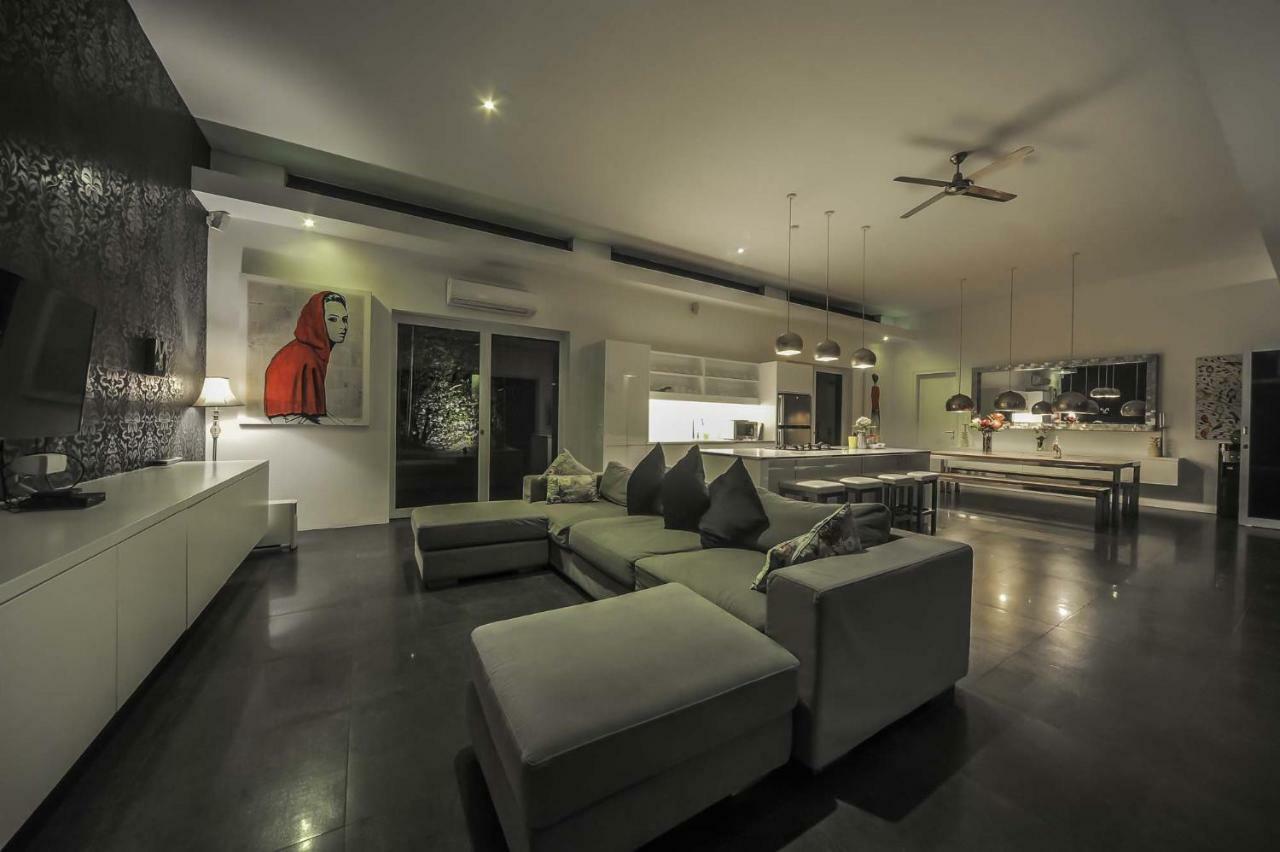 Casa Priya Petitenget Seminyak  Luaran gambar