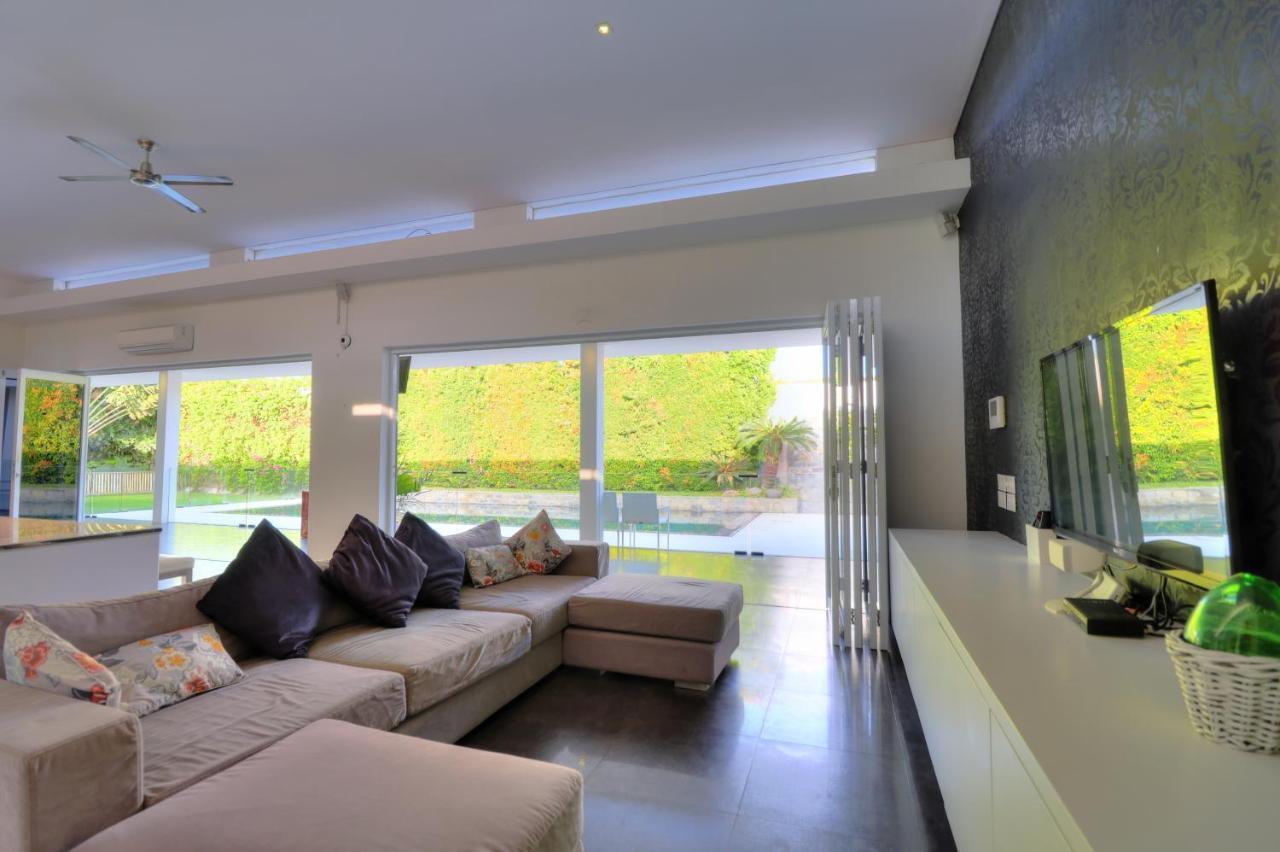 Casa Priya Petitenget Seminyak  Luaran gambar